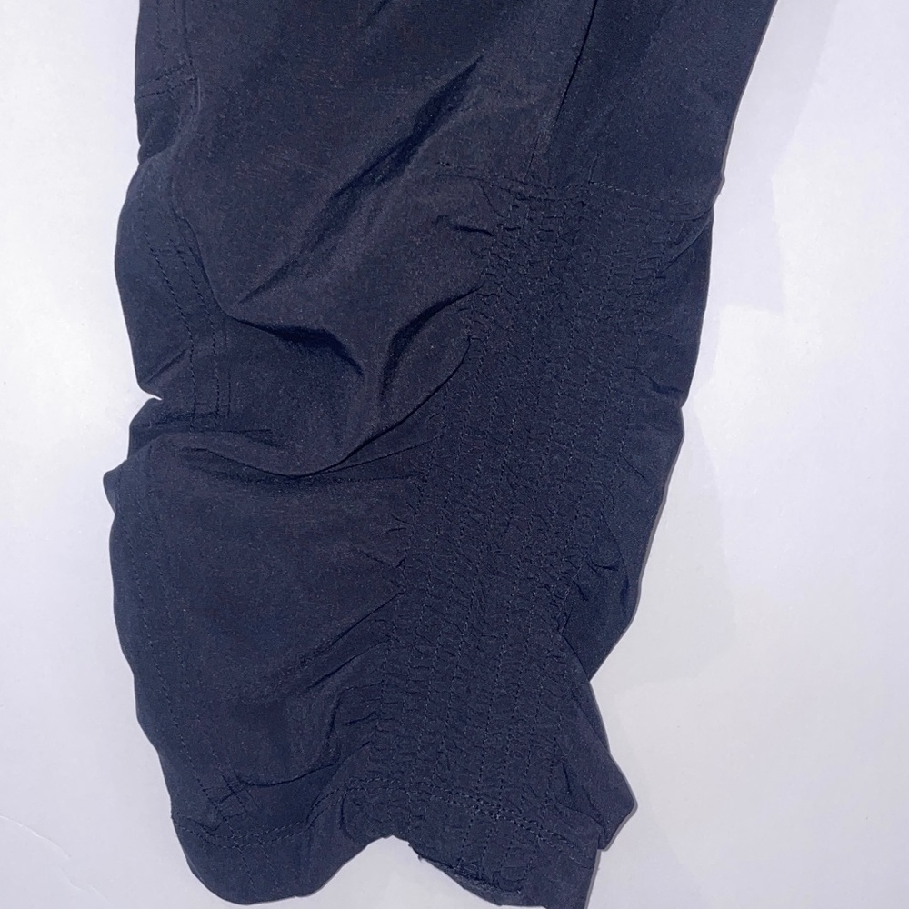 Athleta Ruched Cropped Pants | 2 - Picture 5 of 8